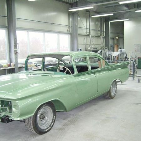 Oldsmobile 1959 Prozess vom lackieren.
