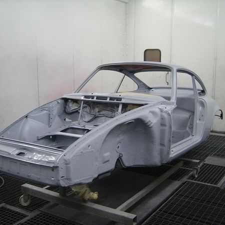 Porsche 911 mit Auftrag einer sauberen Basis.