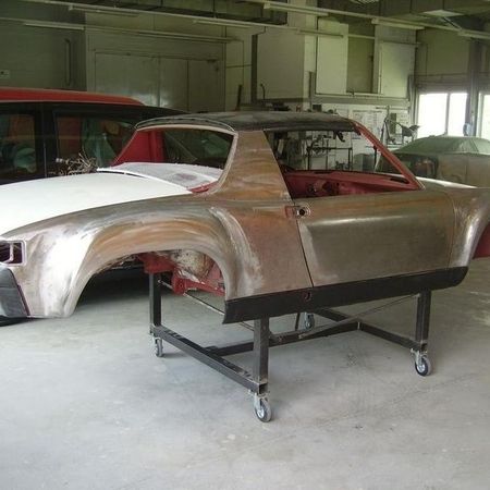 Porsche 914 Zwischenstand vom entfernen des Lacks.