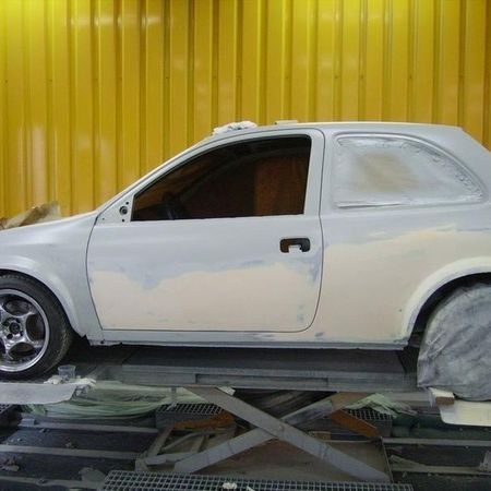 Opel Corsa Opel Corsa im unlackierten Zustand.
