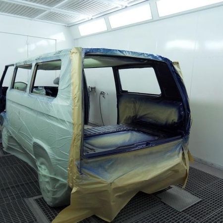 VW Bus T3 von hinten in einfolierten Zustand